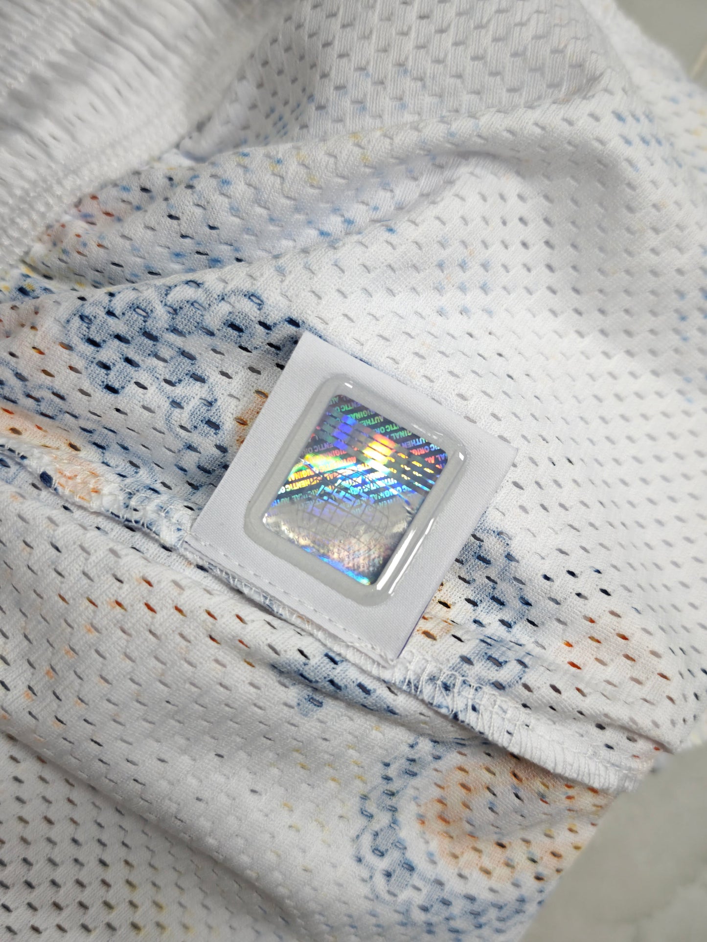 EE Basic Mesh Shorts White Paisley